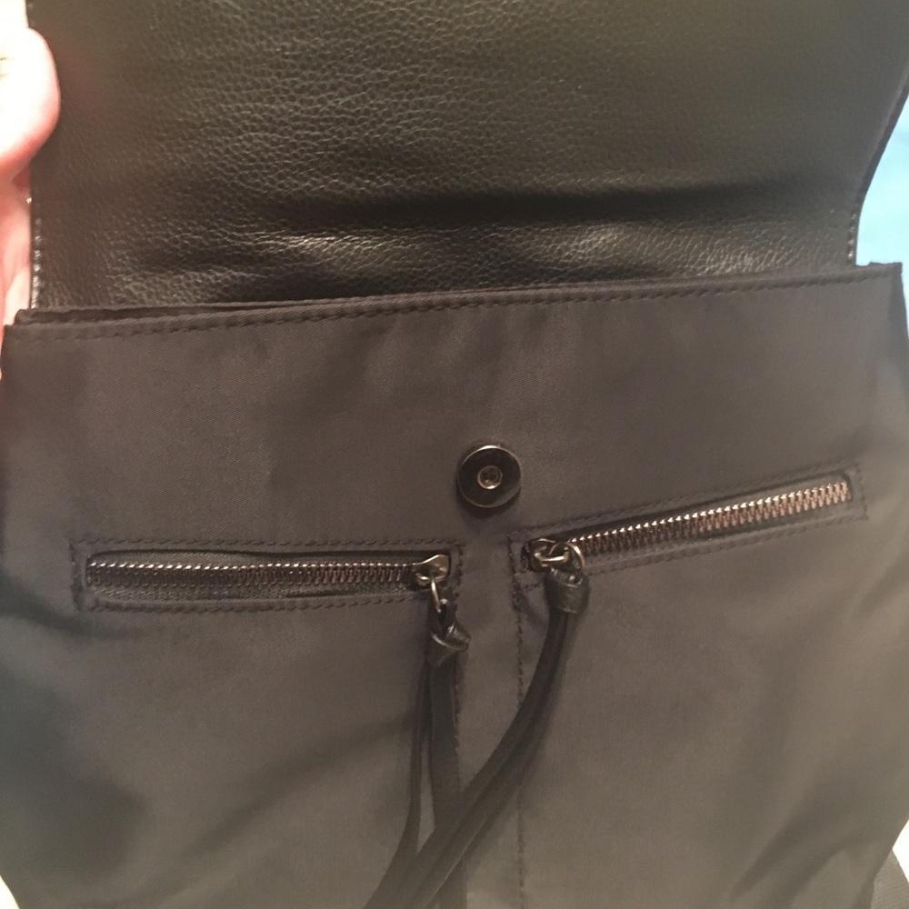 Backpack - Picture 3 of 4